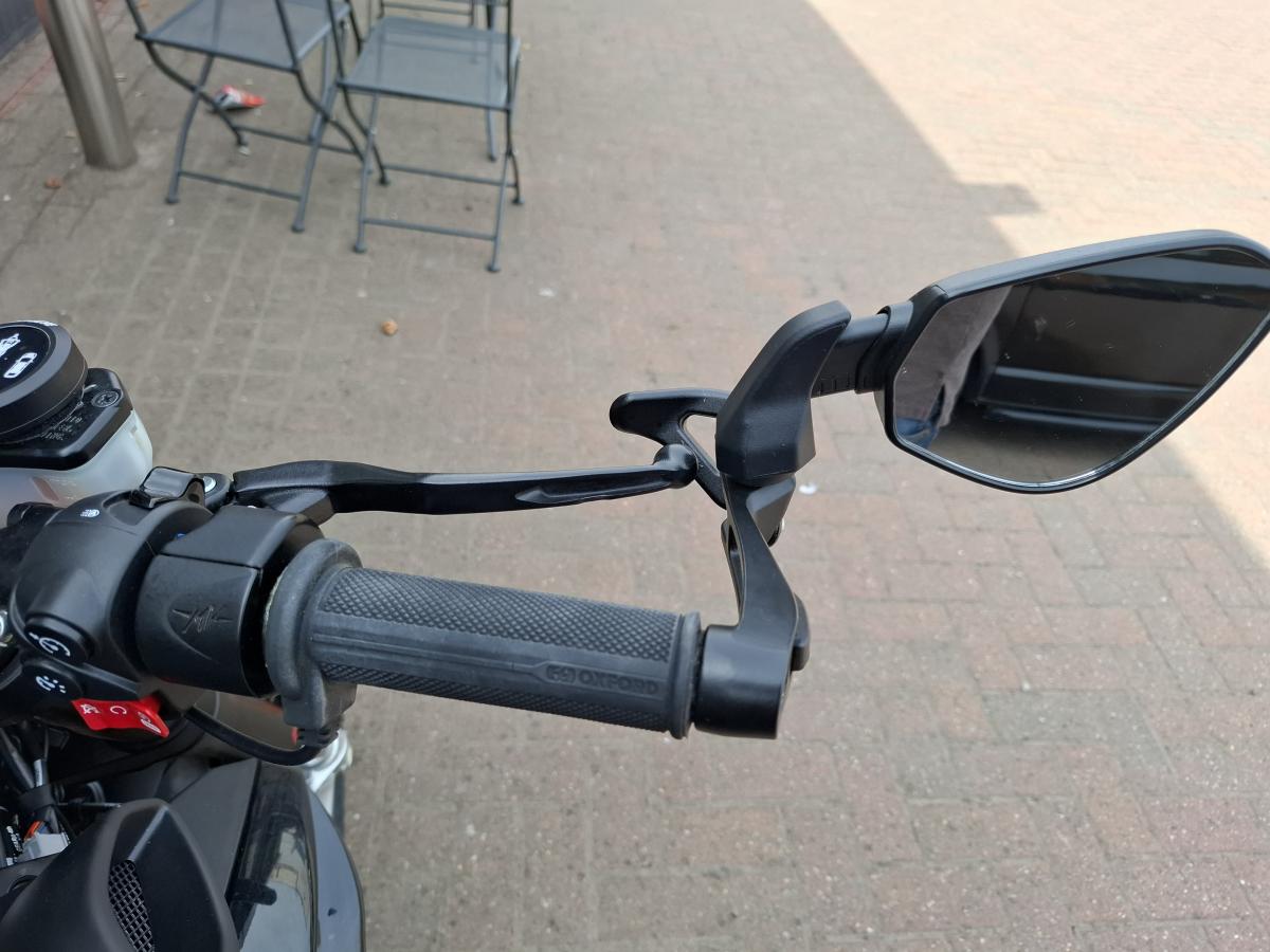 
								MV AGUSTA DRAGSTER R full									