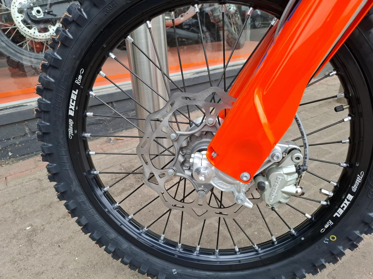 
								KTM 350 SXF full									
