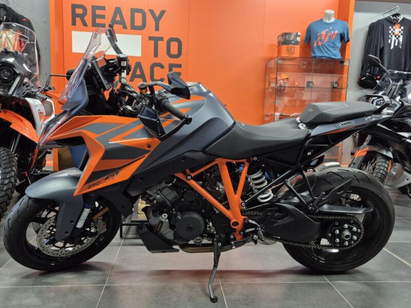KTM KTM 1290 SUPERDUKE GT 24