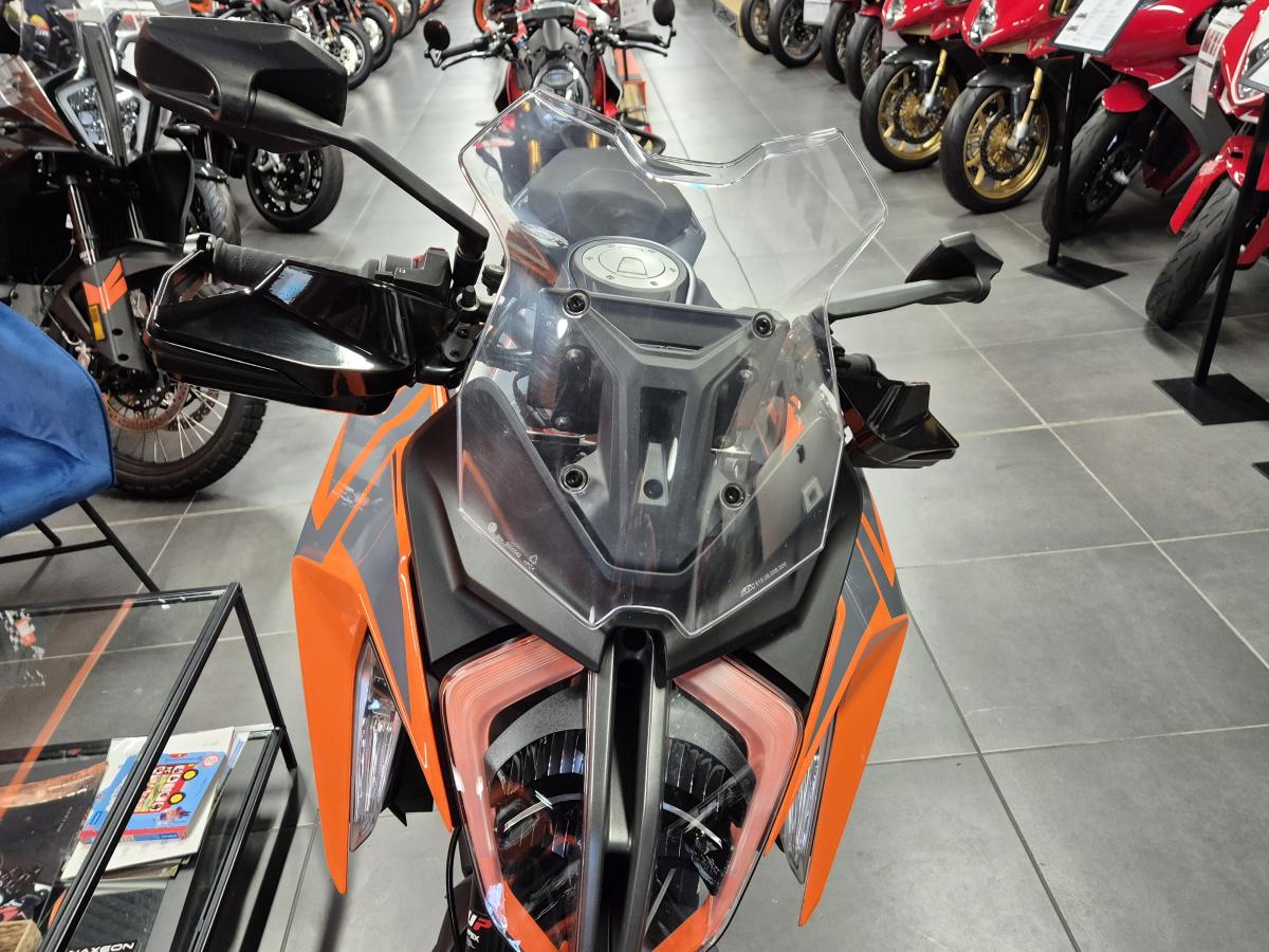 KTM KTM 1290 SUPERDUKE GT 24