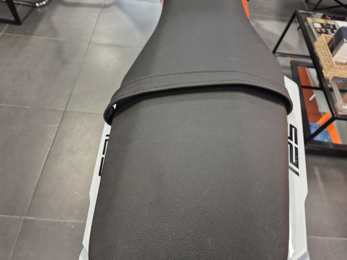 
								KTM 125 Enduro R full									