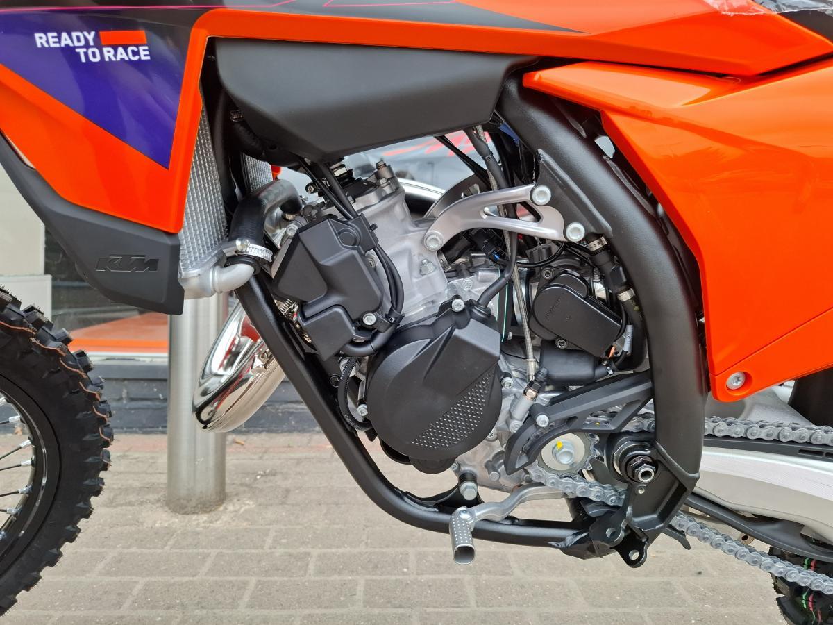 
								KTM 125 SX full									