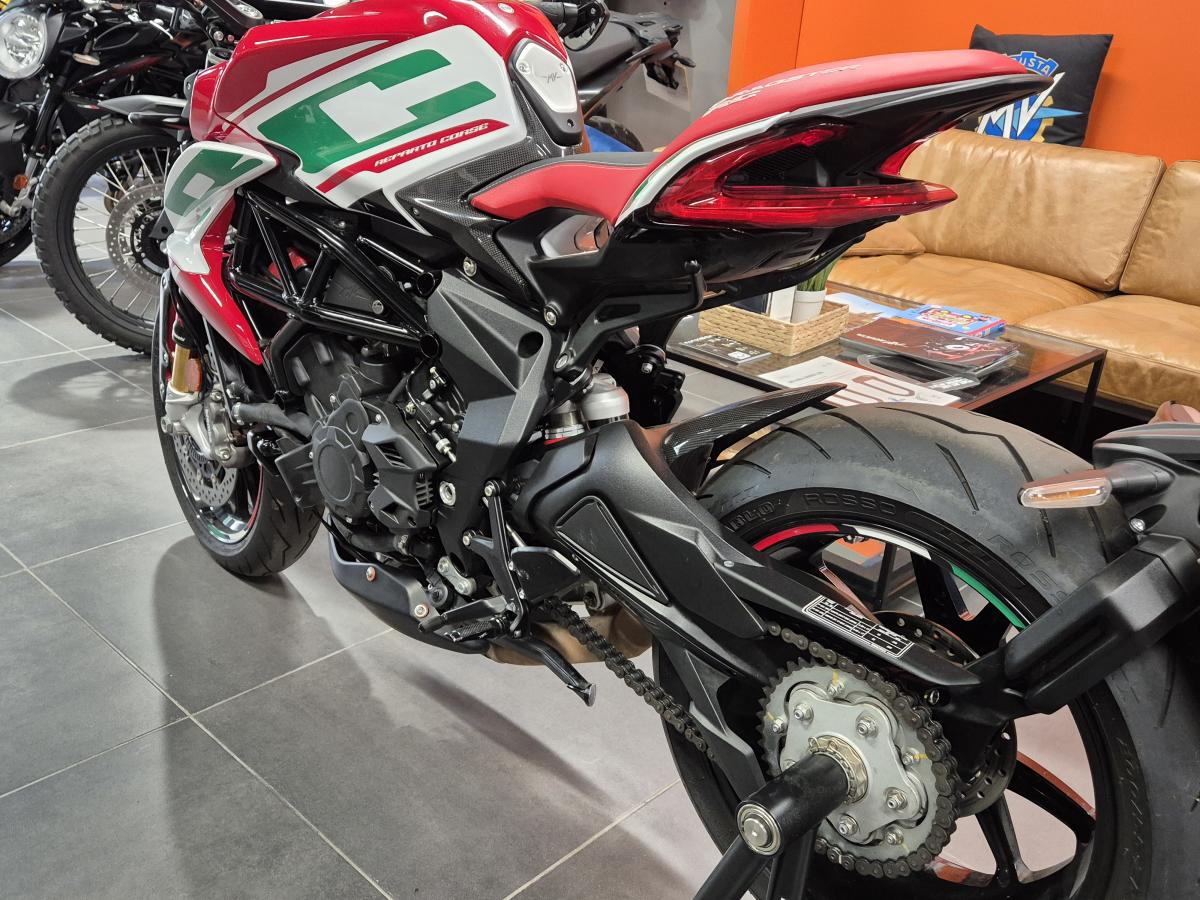 
								MV MV AGUSTA DRAGSTER RR RC SCS full									