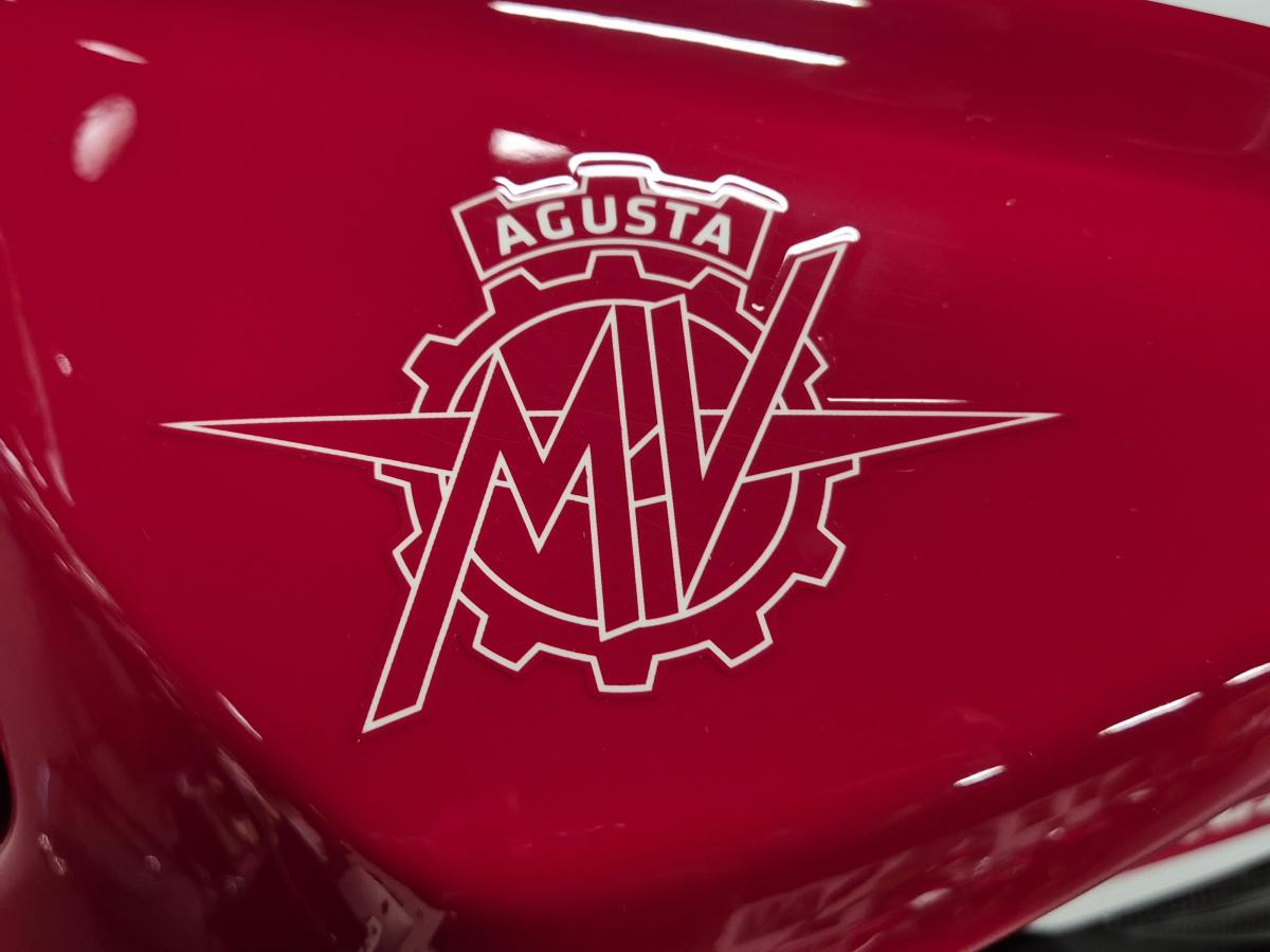 
								MV MV AGUSTA DRAGSTER RR RC SCS full									