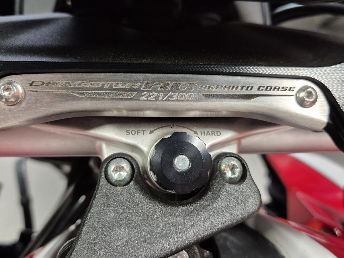 
								MV MV AGUSTA DRAGSTER RR RC SCS full									