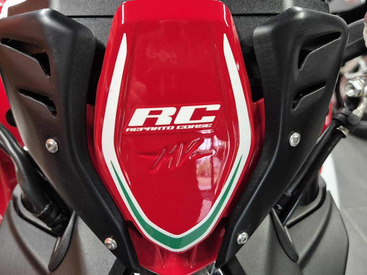 
								MV MV AGUSTA DRAGSTER RR RC SCS full									