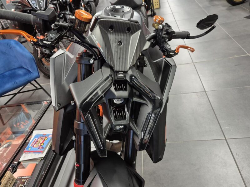 KTM KTM 1390 SUPERDUKE R 24