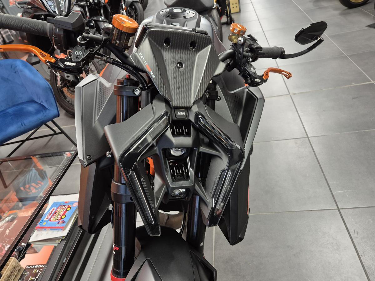 
								KTM KTM 1390 SUPERDUKE R 24 full									