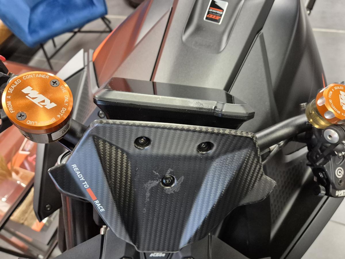 
								KTM KTM 1390 SUPERDUKE R 24 full									