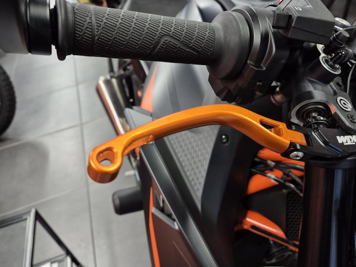 
								KTM KTM 1390 SUPERDUKE R 24 full									