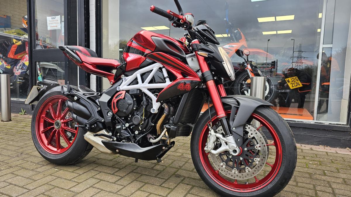 MV AGUSTA BRUTALE 800 RR