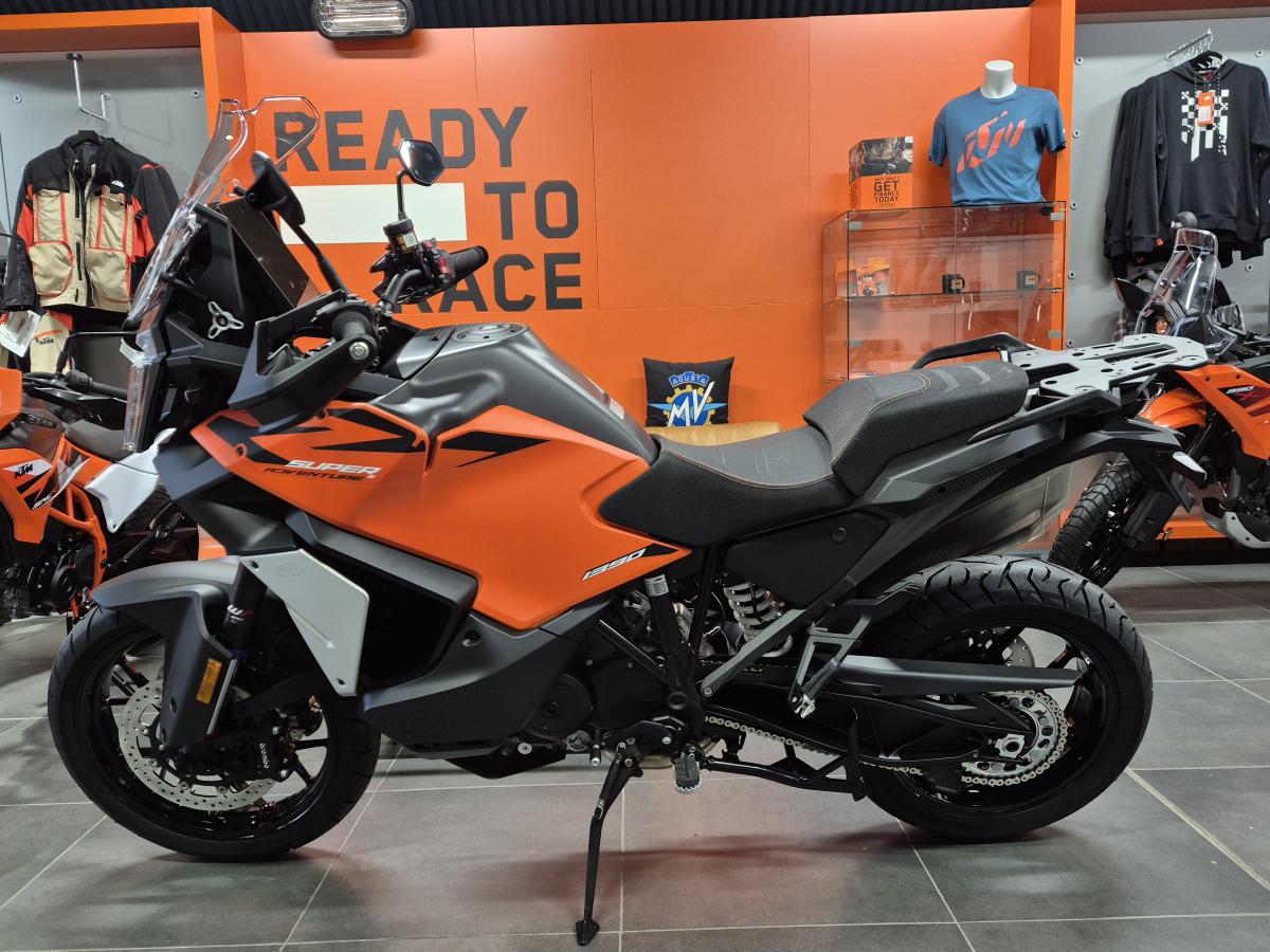 KTM 1390 Super Adventure S AMT