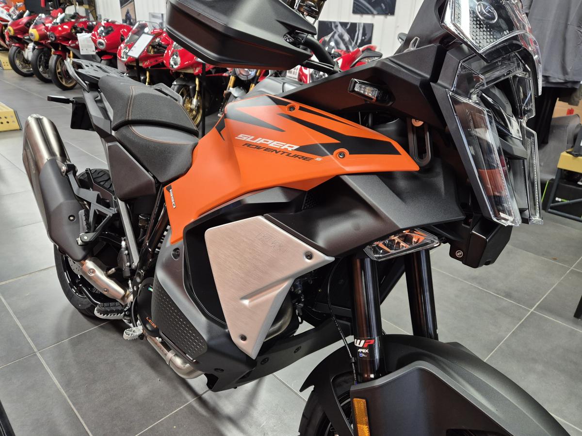 KTM 1390 Super Adventure S AMT