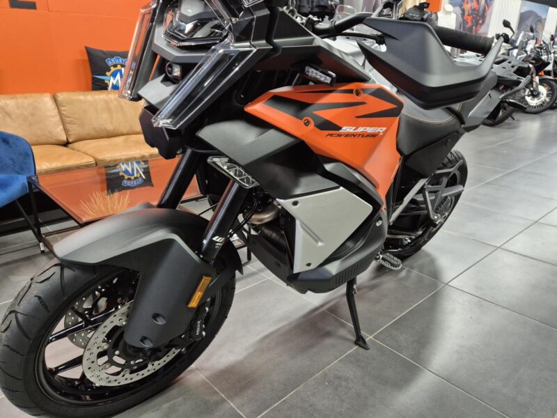 KTM 1390 Super Adventure S AMT