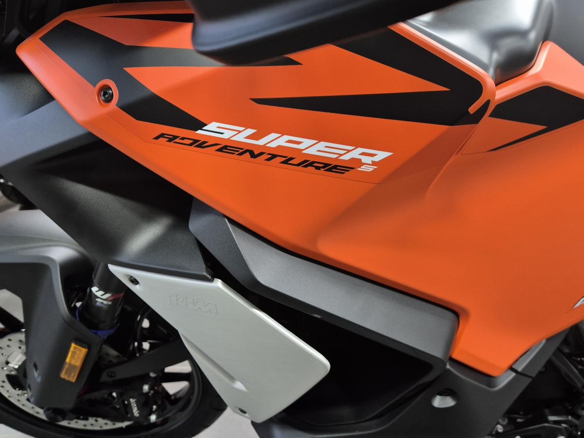 KTM 1390 Super Adventure S AMT