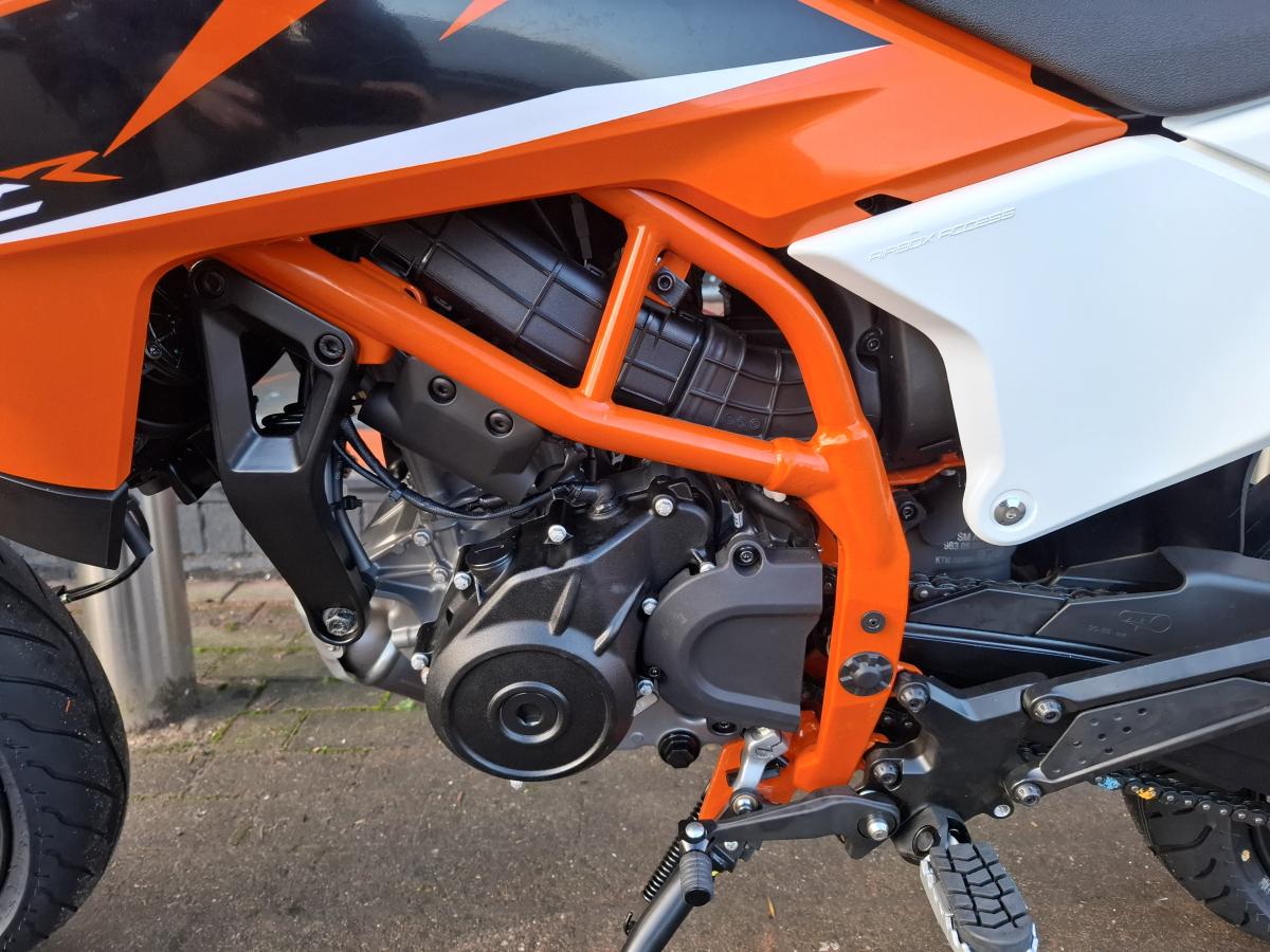 
								KTM 125 SMC R Supermoto full									