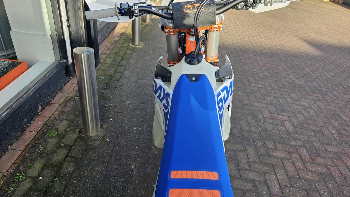 
								KTM 250 EXC-F SIX DAYS full									