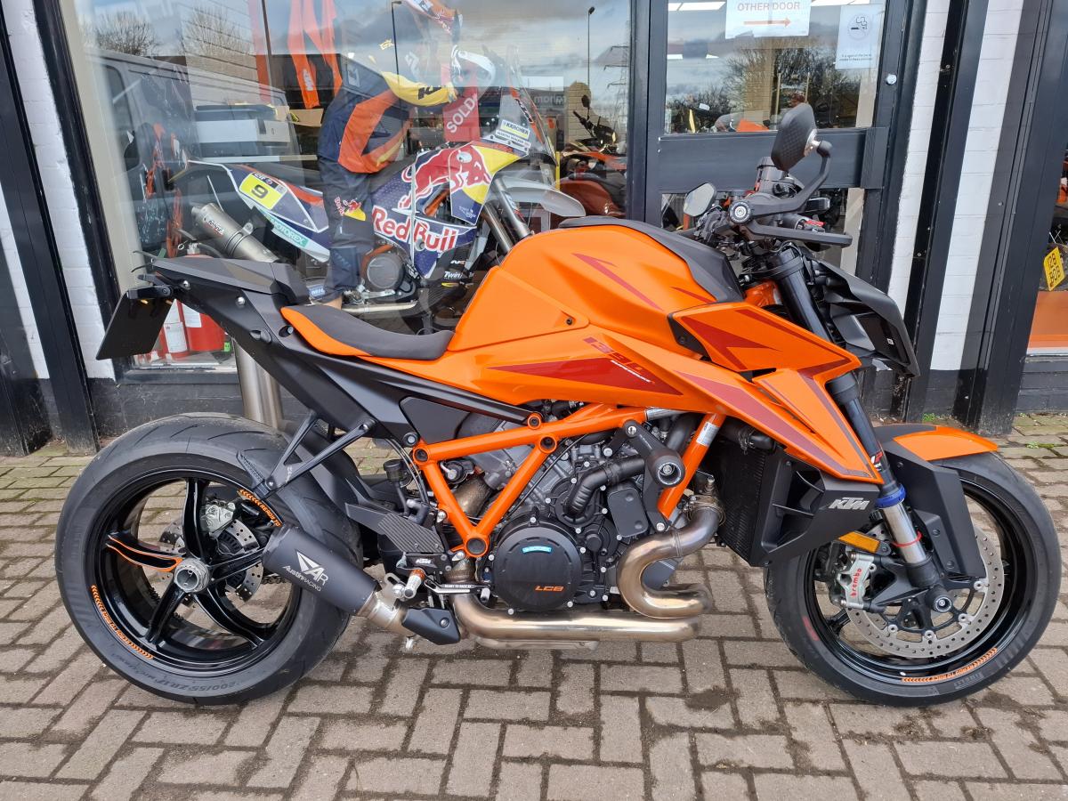 KTM 1390 Superduke R Evo