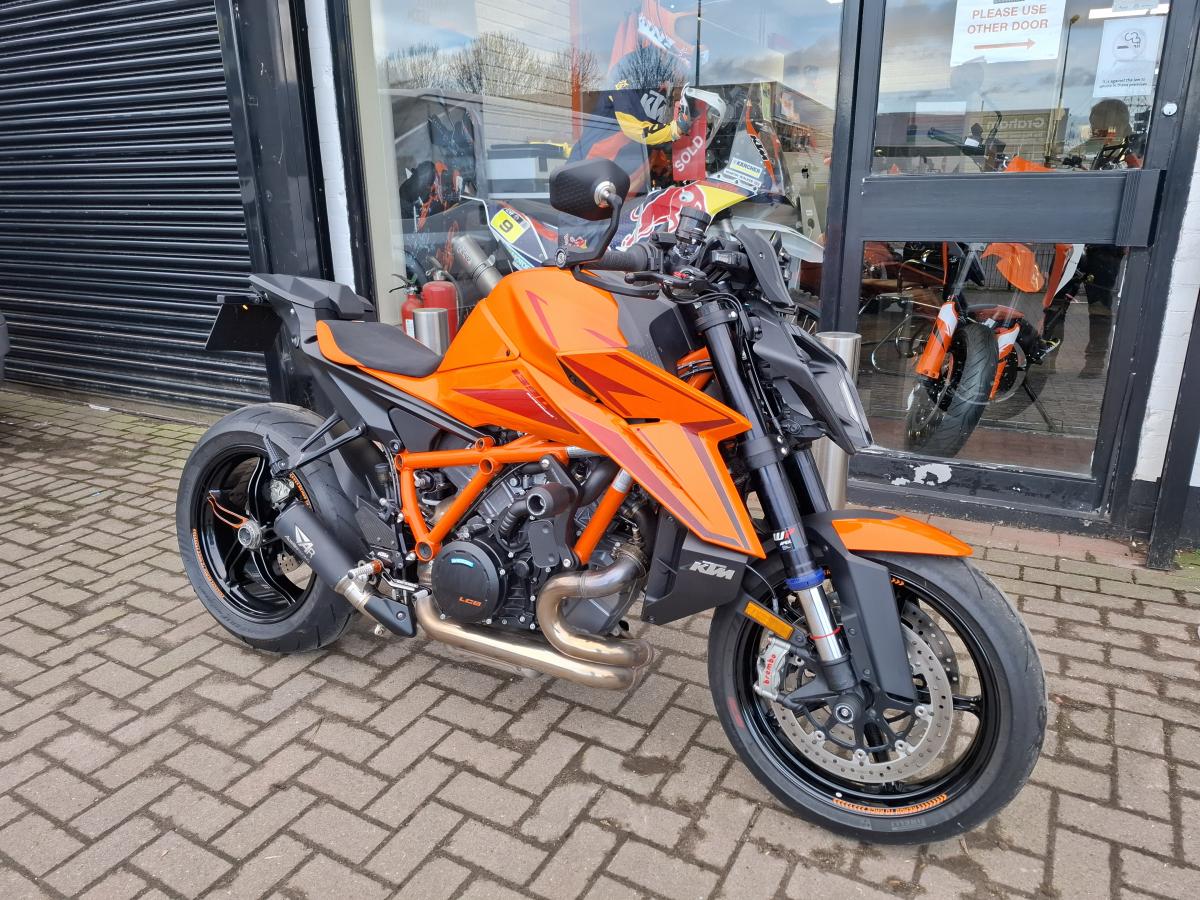 KTM 1390 Superduke R Evo