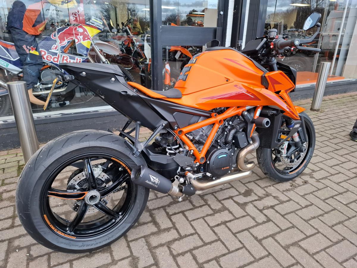 KTM 1390 Superduke R Evo