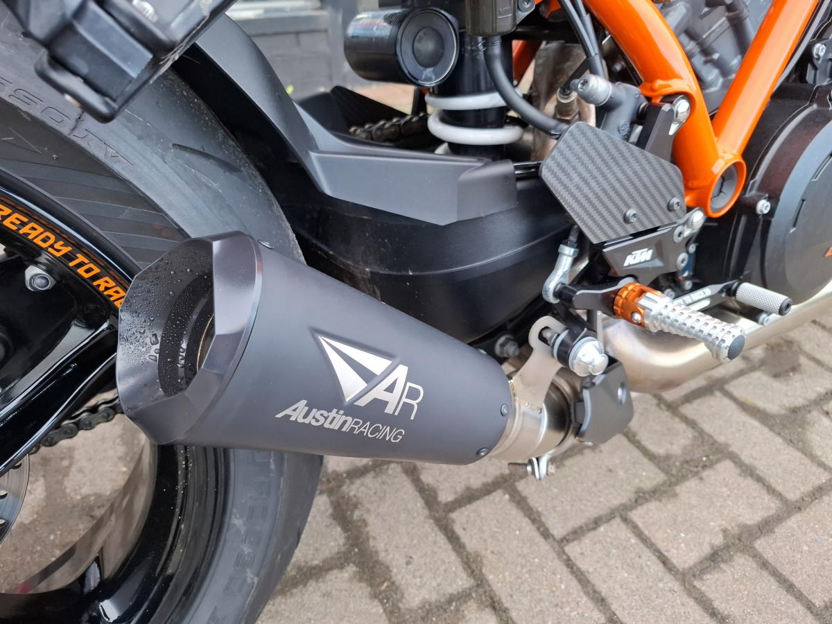 
								KTM 1390 Superduke R Evo full									