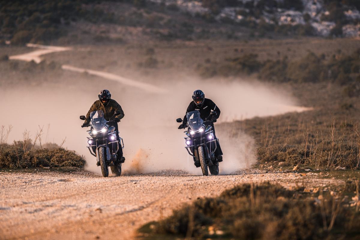 CF MOTO NEBULA BLACK