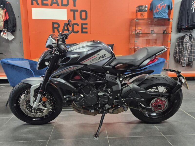 MV AGUSTA DRAGSTER  800 RR