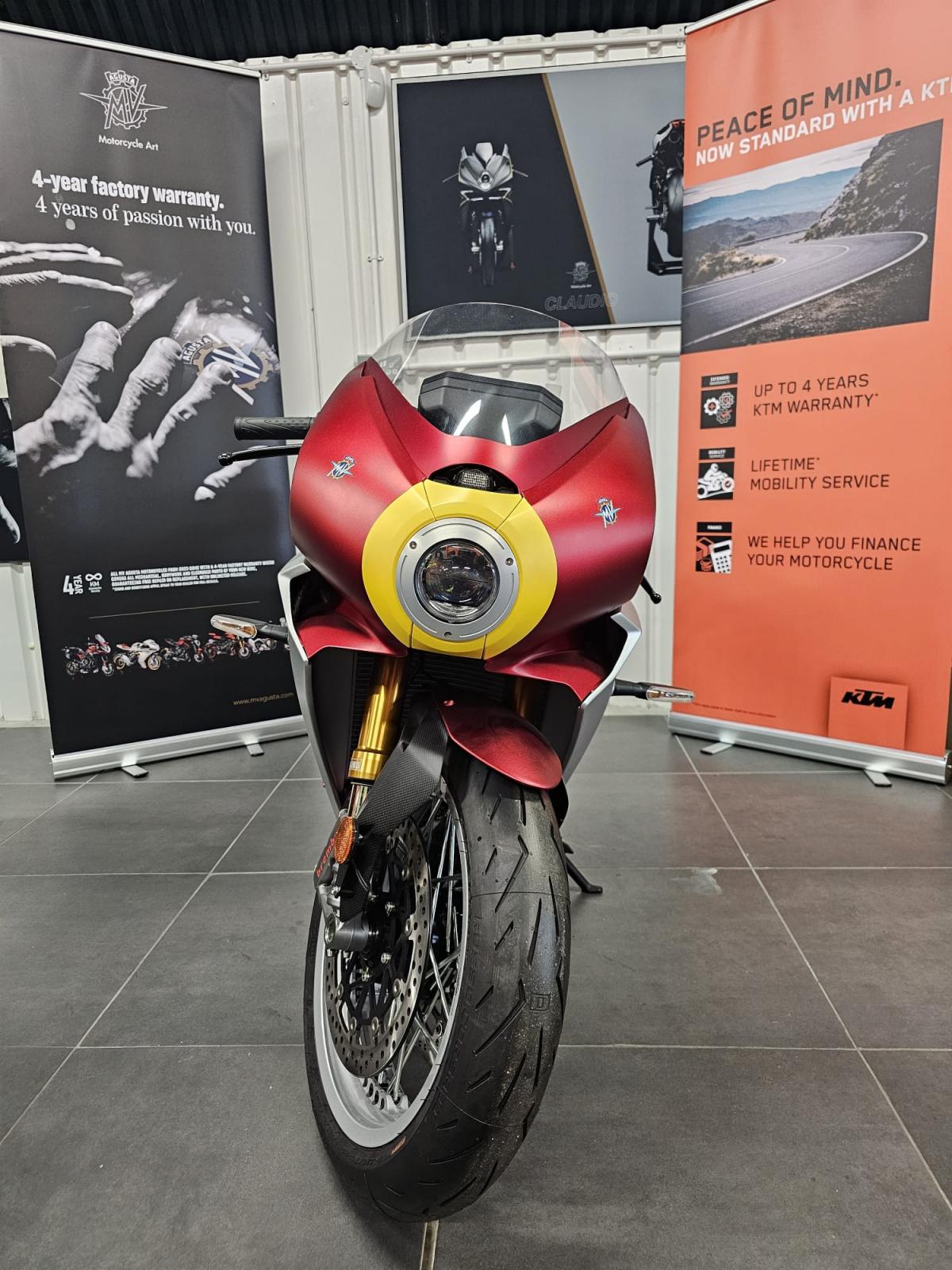 
								MV AGUSTA SUPERVELOCE AGO ltd Edition full									