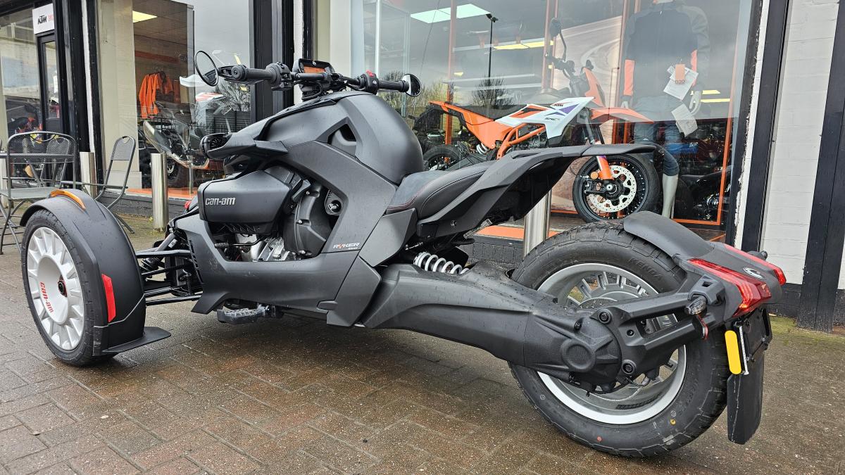
								CANAM RALLY full									