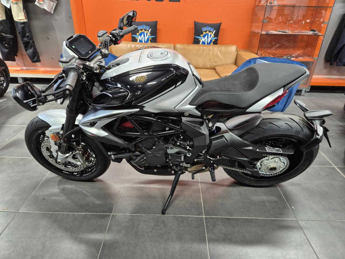 
								MV AGUSTA Dragster RR 800 Ottantesimo full									