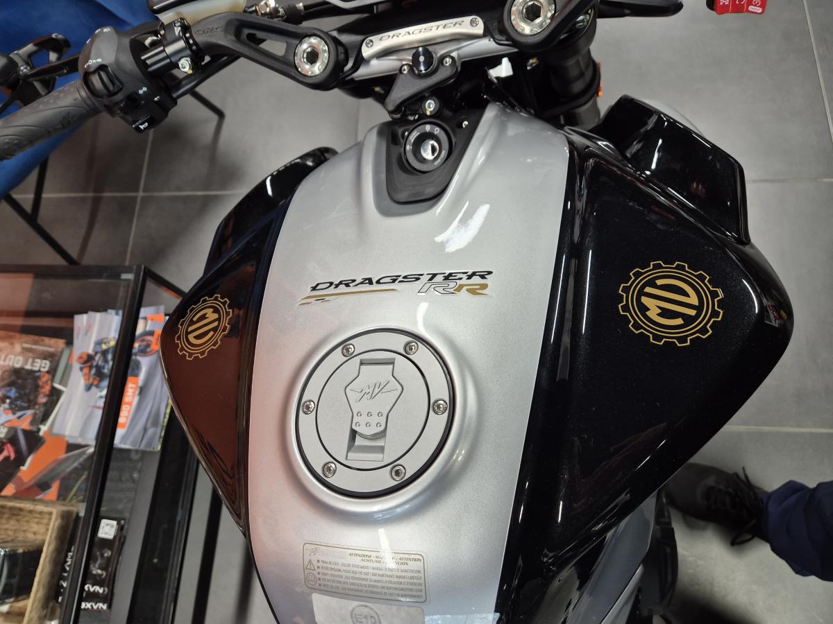 
								MV AGUSTA Dragster RR 800 Ottantesimo full									