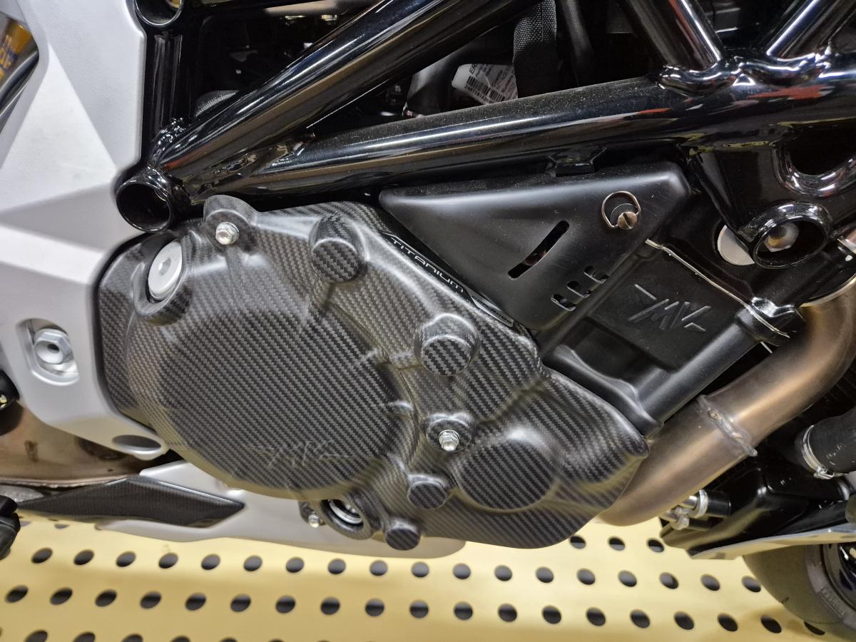 
								MV AGUSTA Brutale 1000 RR Assen full									