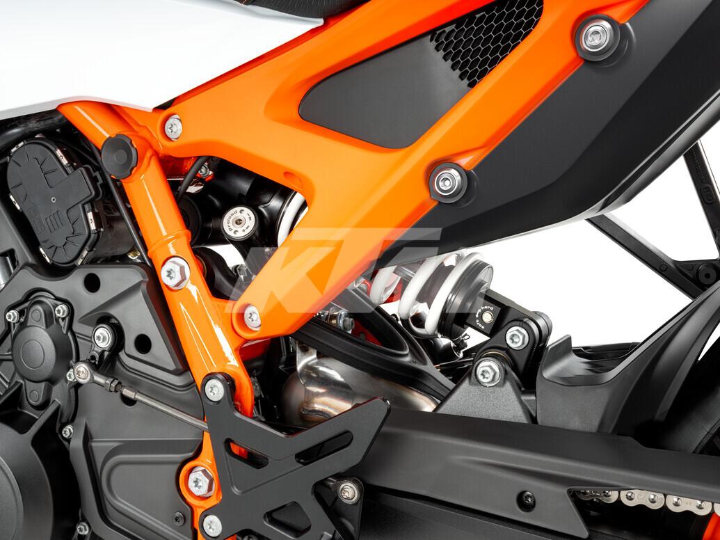 
								KTM 990 DUKE R full									