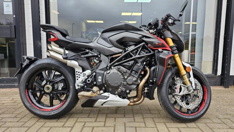 MV AGUSTA BRUTALE 1000RR