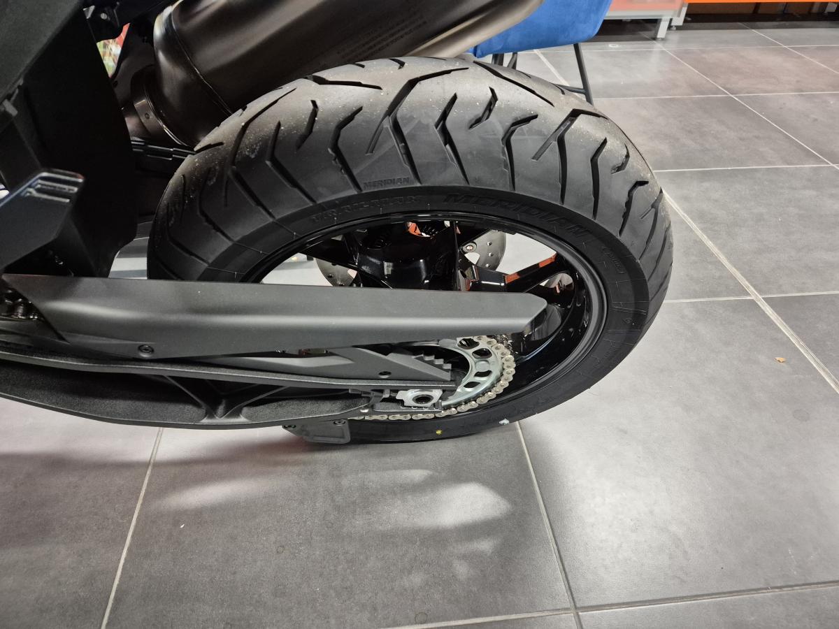 
								KTM 1390 Super Adventure S full									