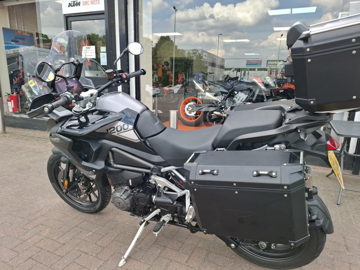 Triumph Tiger 1200 GT Pro