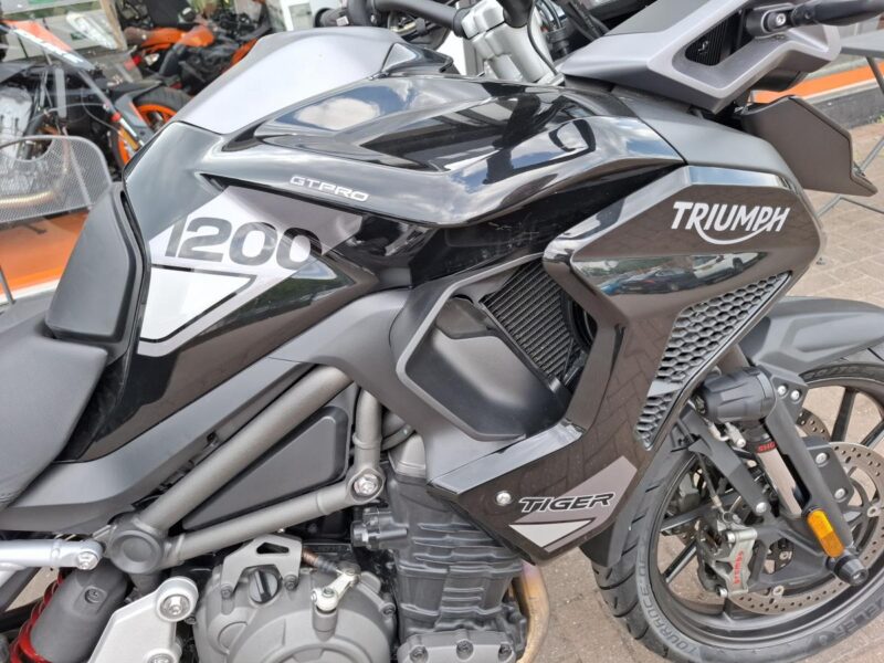 Triumph Tiger 1200 GT Pro