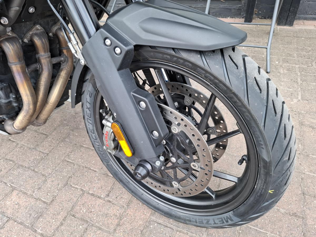
								Triumph Tiger 1200 GT Pro full									