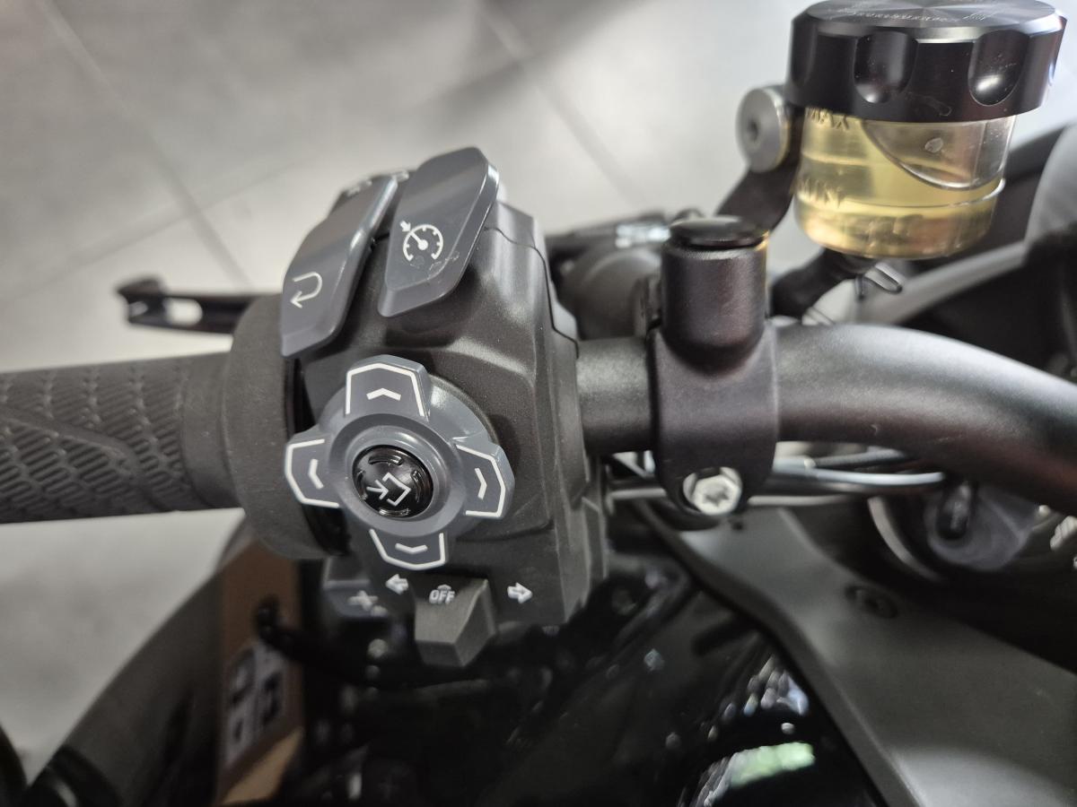 
								KTM Brabus 1300R, full									
