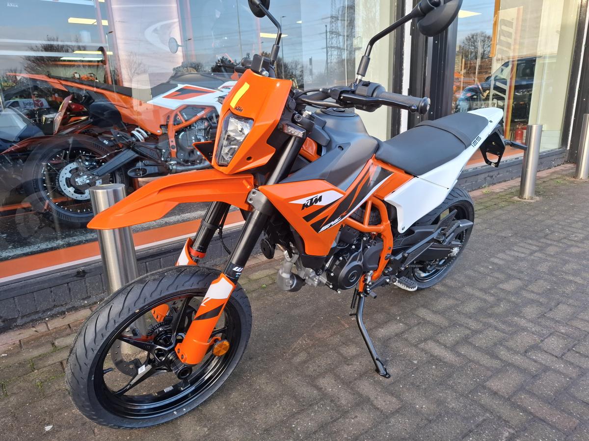 KTM 125 SMC R Supermoto