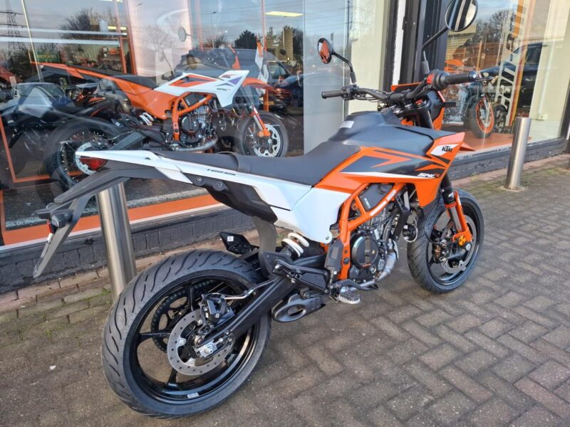 KTM 125 SMC R Supermoto