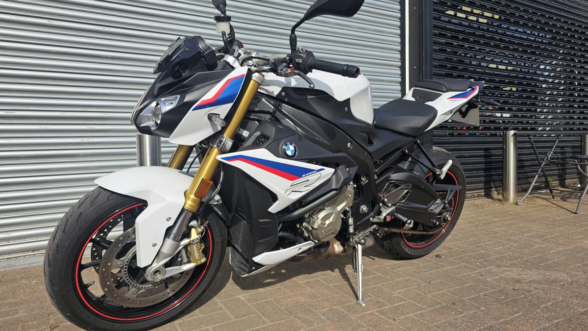 
								Bmw S1000 R Sport full									