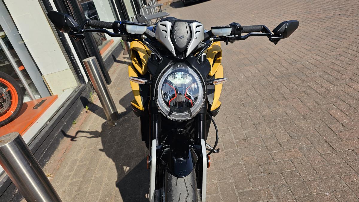 
								MV AGUSTA DRAGSTER RC SCS full									