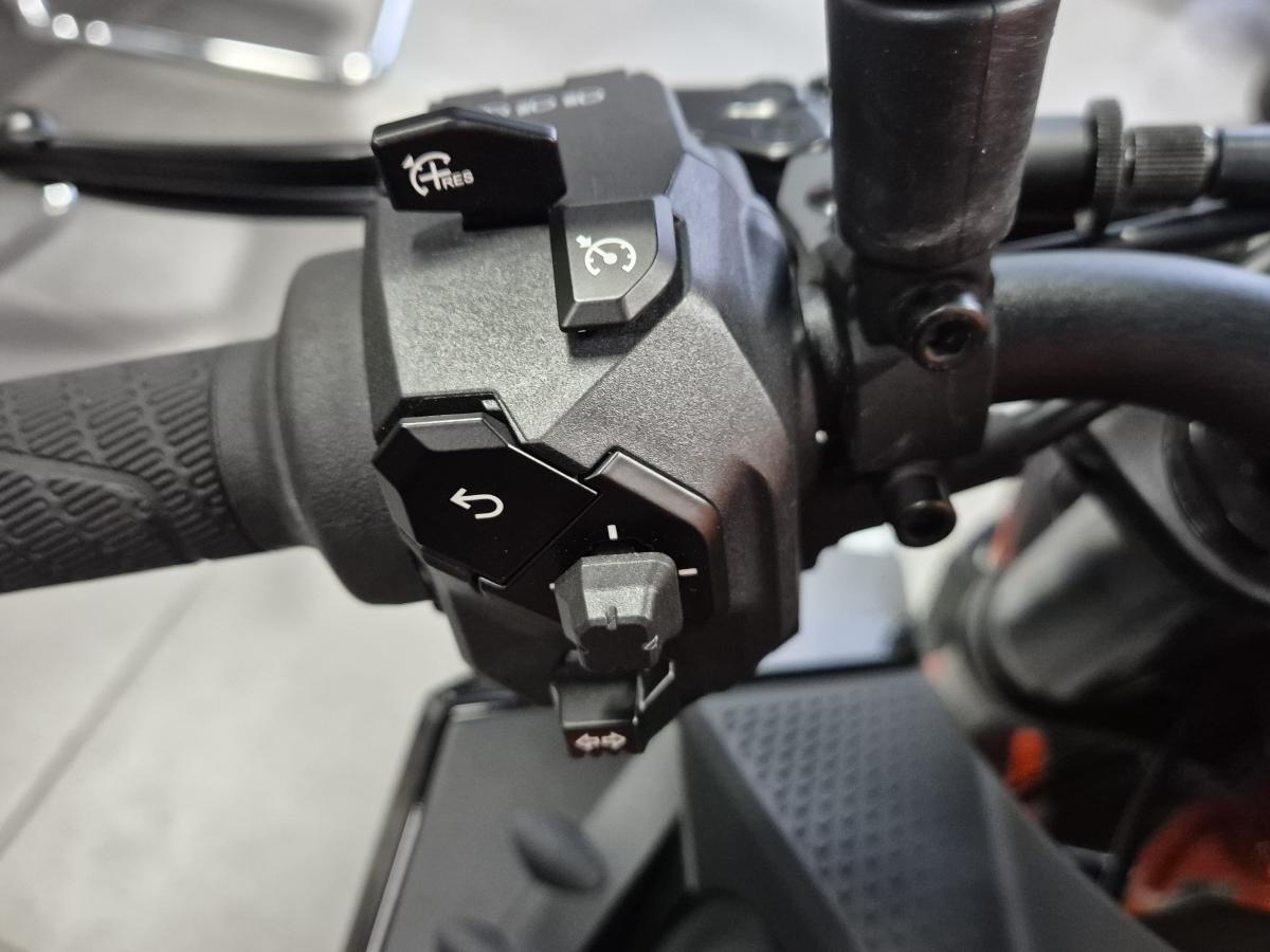 KTM 990 DUKE R