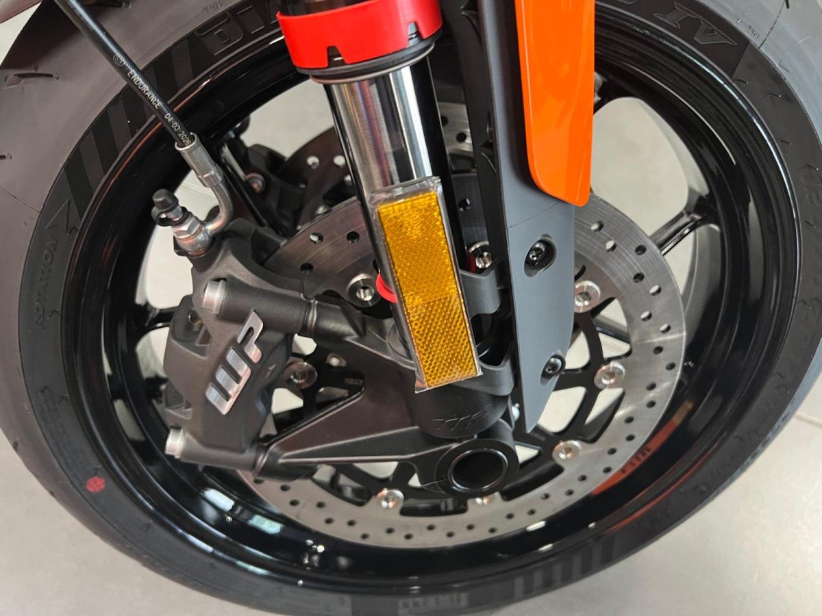 
								KTM 790 DUKE L full									