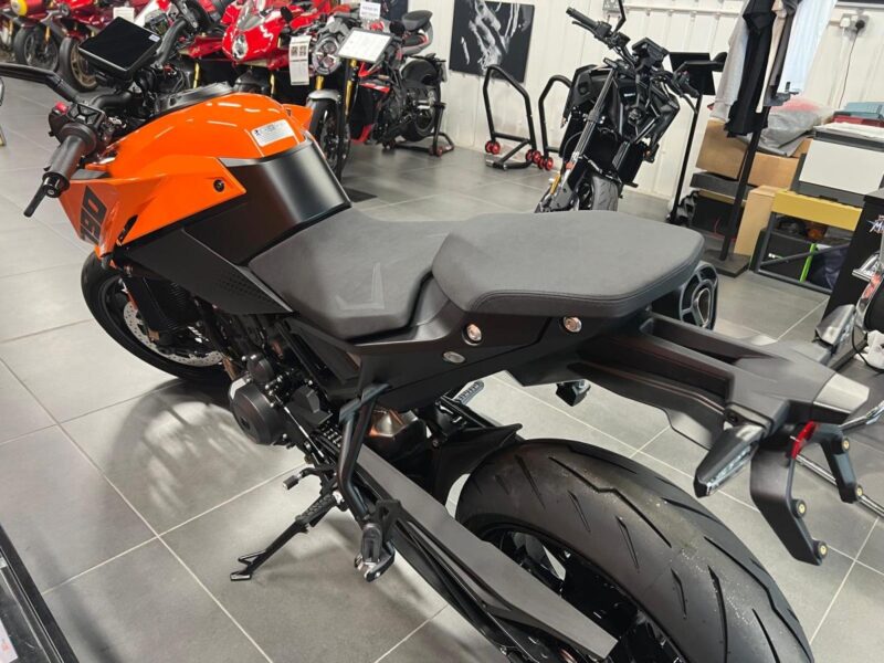 KTM 790 DUKE L