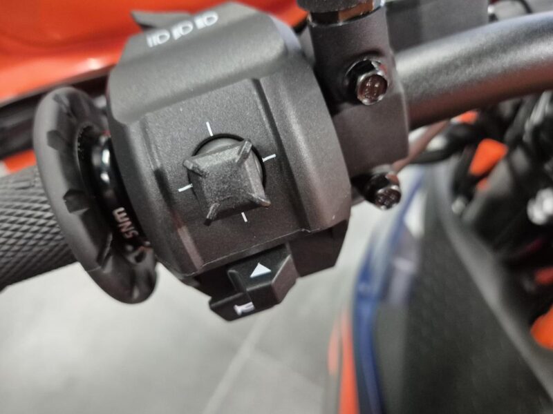 KTM 690 SMCR Supermoto 2026