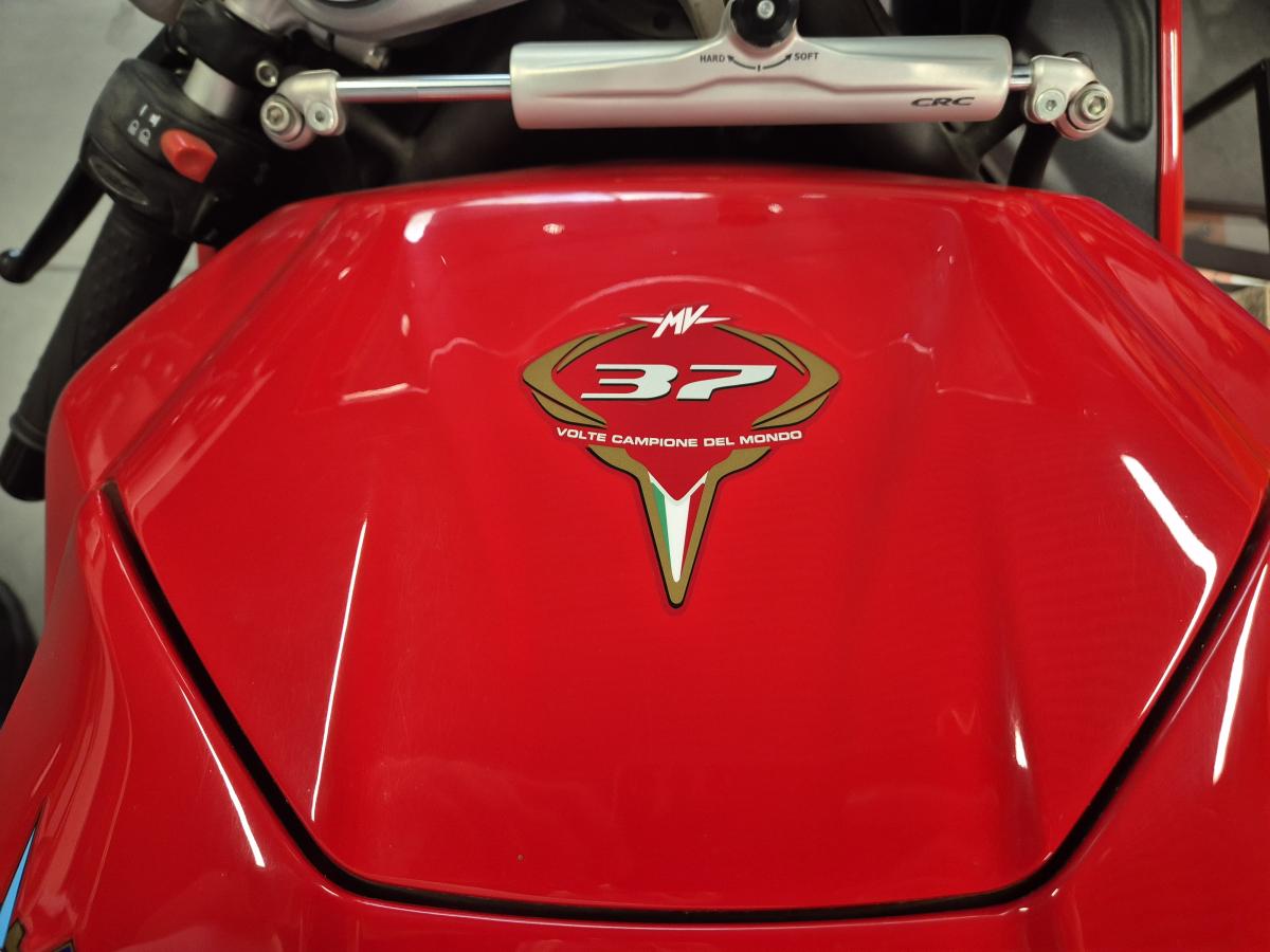 
								MV AGUSTA MV AGUSTA F4 1000 R 2010 full									