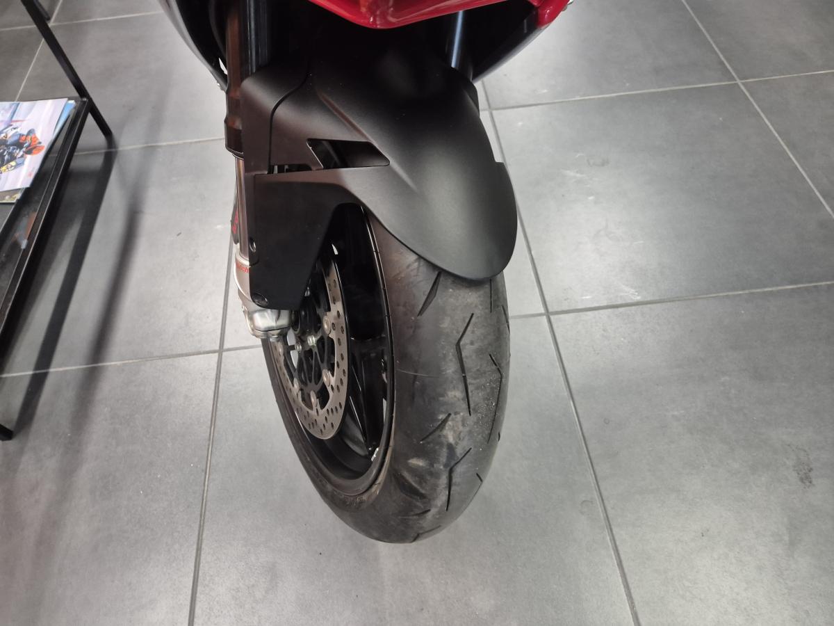 
								MV AGUSTA MV AGUSTA F4 1000 R 2010 full									