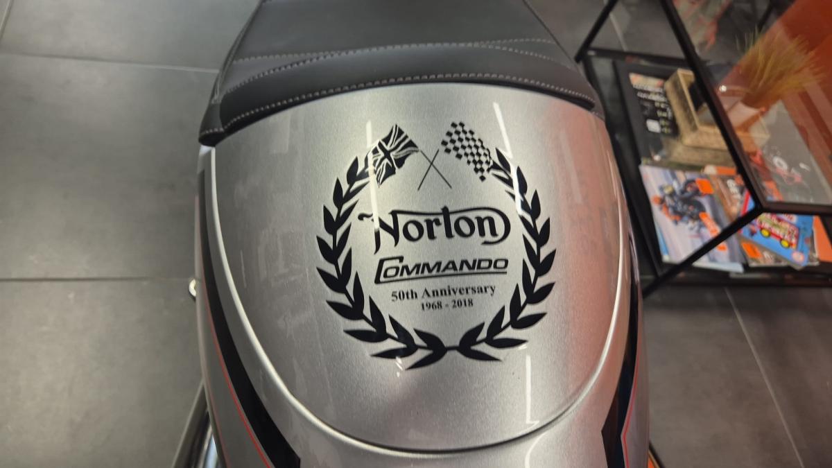 
								Norton NORTON COMMANDO 961 CAFE RACER full									